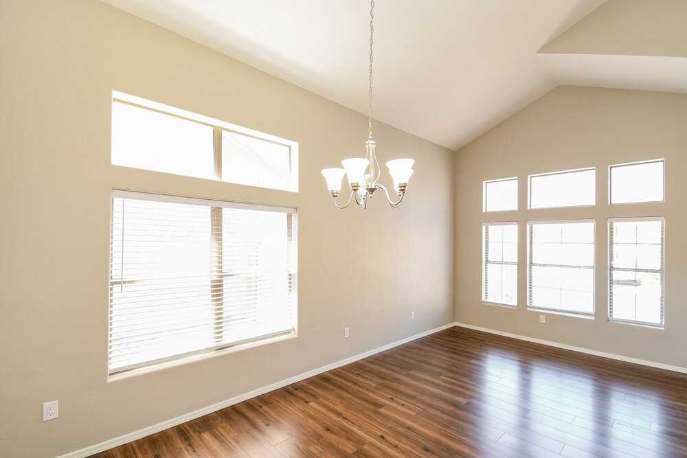 8935 E Capri Ave - Photo 7 of 20