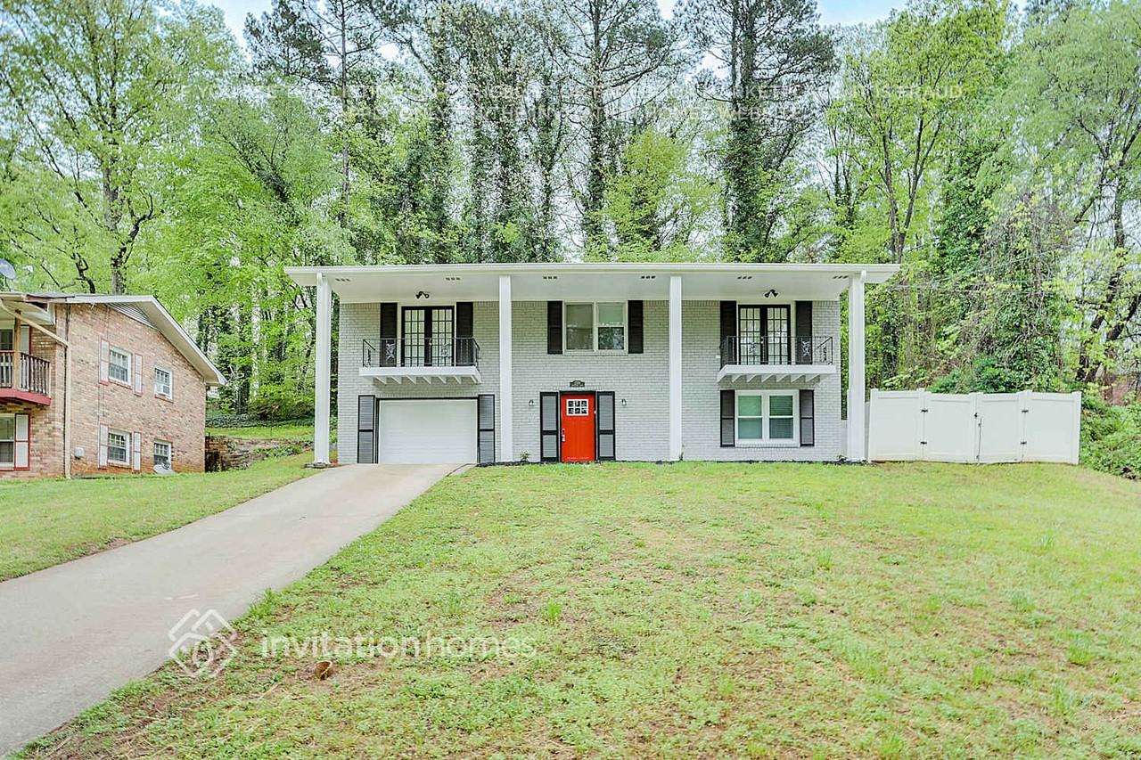 2369 Brentford Pl - Photo 2 of 26