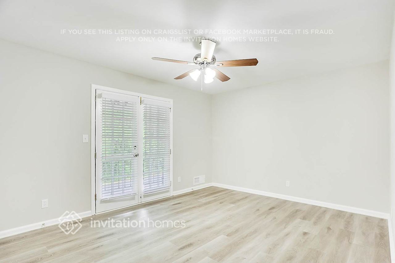 2369 Brentford Pl - Photo 3 of 16