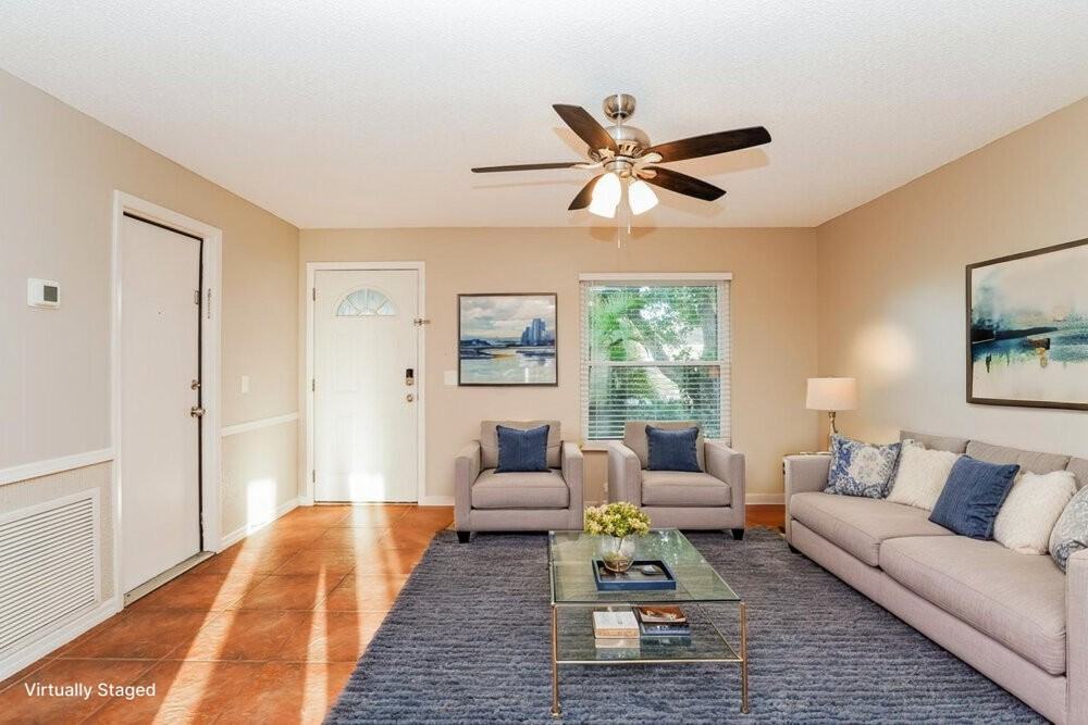 5484 Park Vale Blvd - Photo 3 of 19