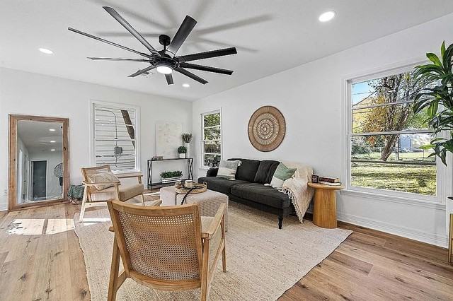 3921 Maple Ave #1 - Photo 3 of 9