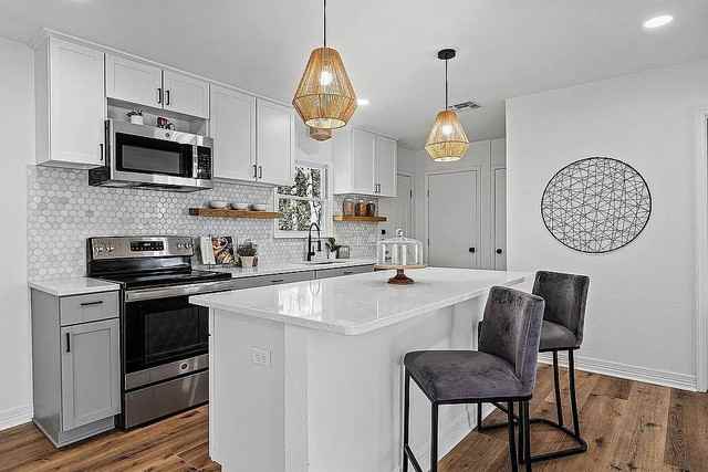 3921 Maple Ave #1 - Photo 5 of 9