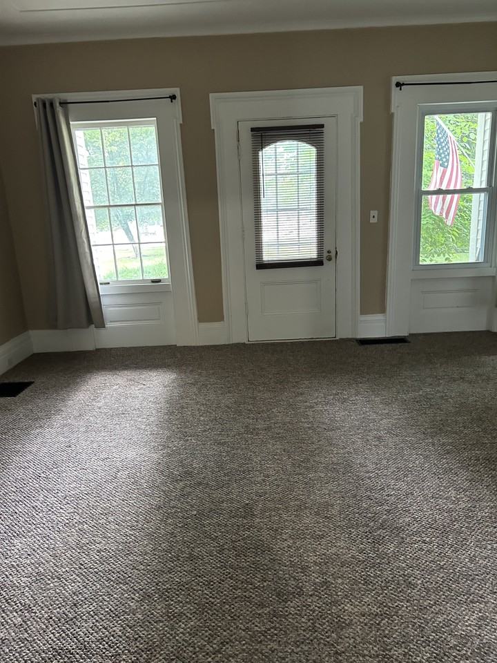 151 Main St #1 - Photo 6 of 11