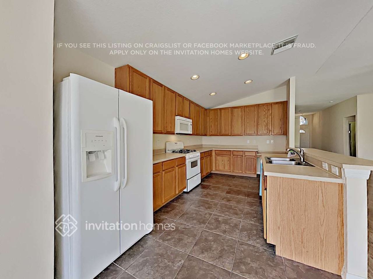 6815 Monarch Park Dr - Photo 7 of 17