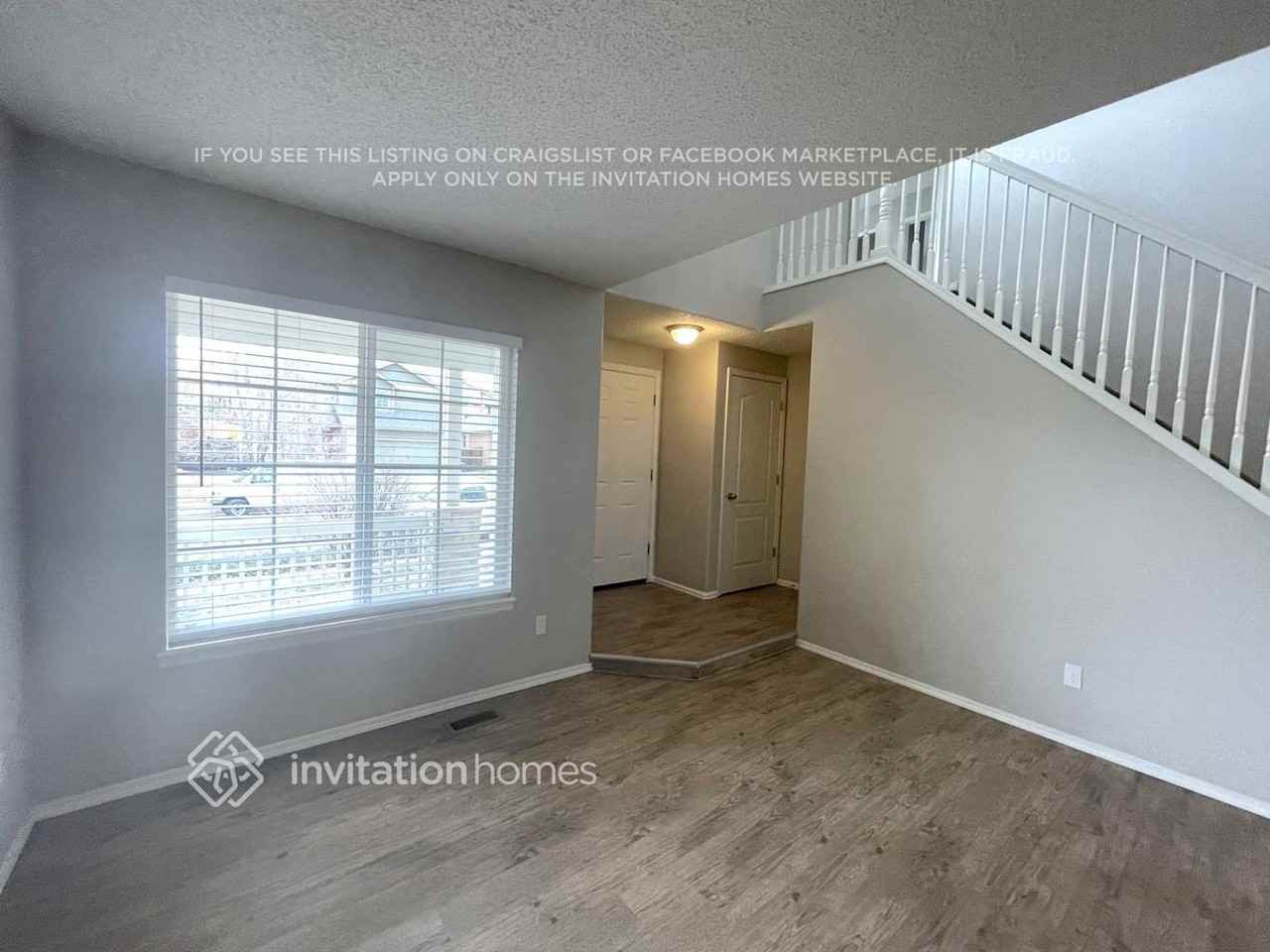 5083 Hawk Springs Dr - Photo 6 of 23