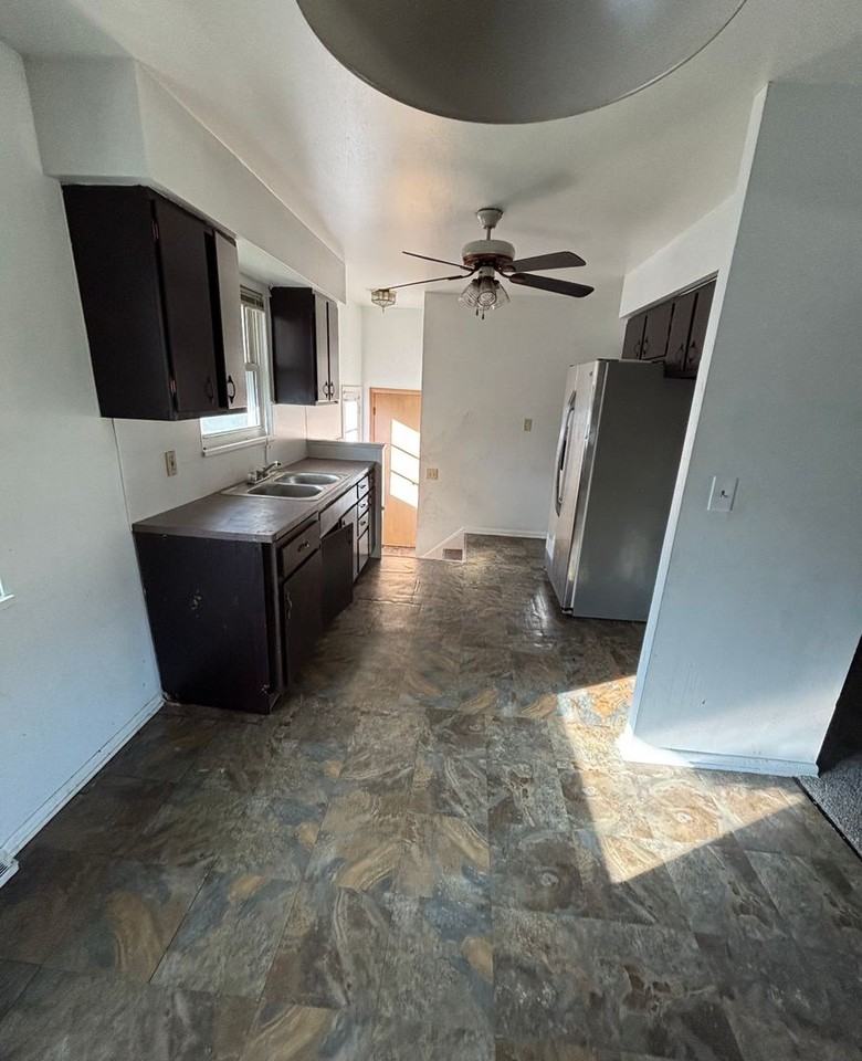 5074 Miller Ave - Photo 4 of 10