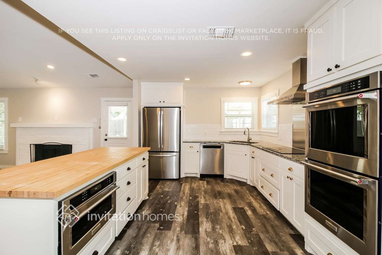 8213 Mark Ln - Photo 4 of 14