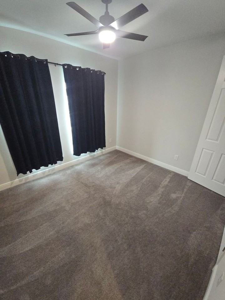 14659 Gallop Run Dr - Photo 4 of 41