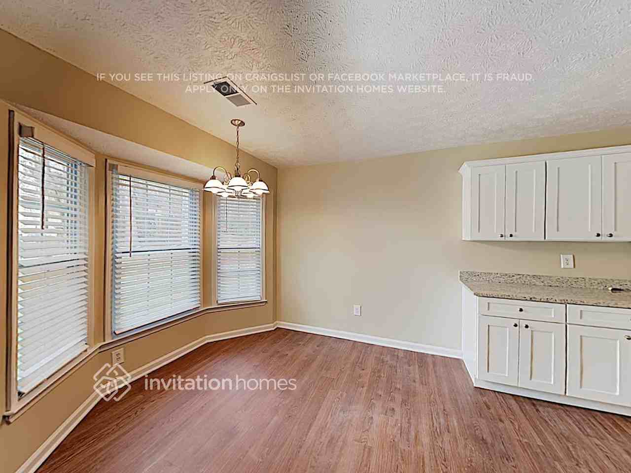 103 Honeysuckle Ln - Photo 7 of 18