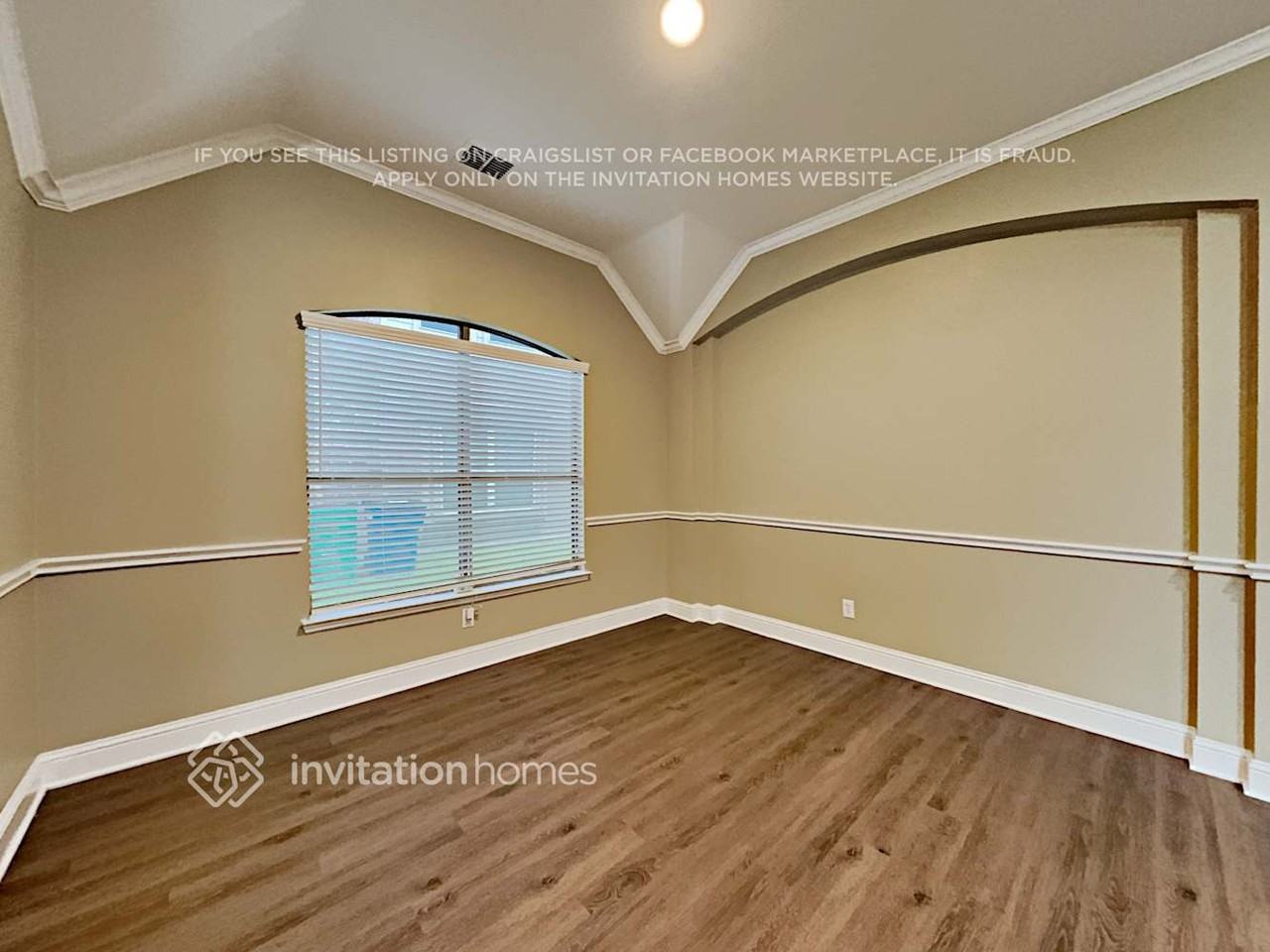 622 W Fate Main Pl - Photo 4 of 18