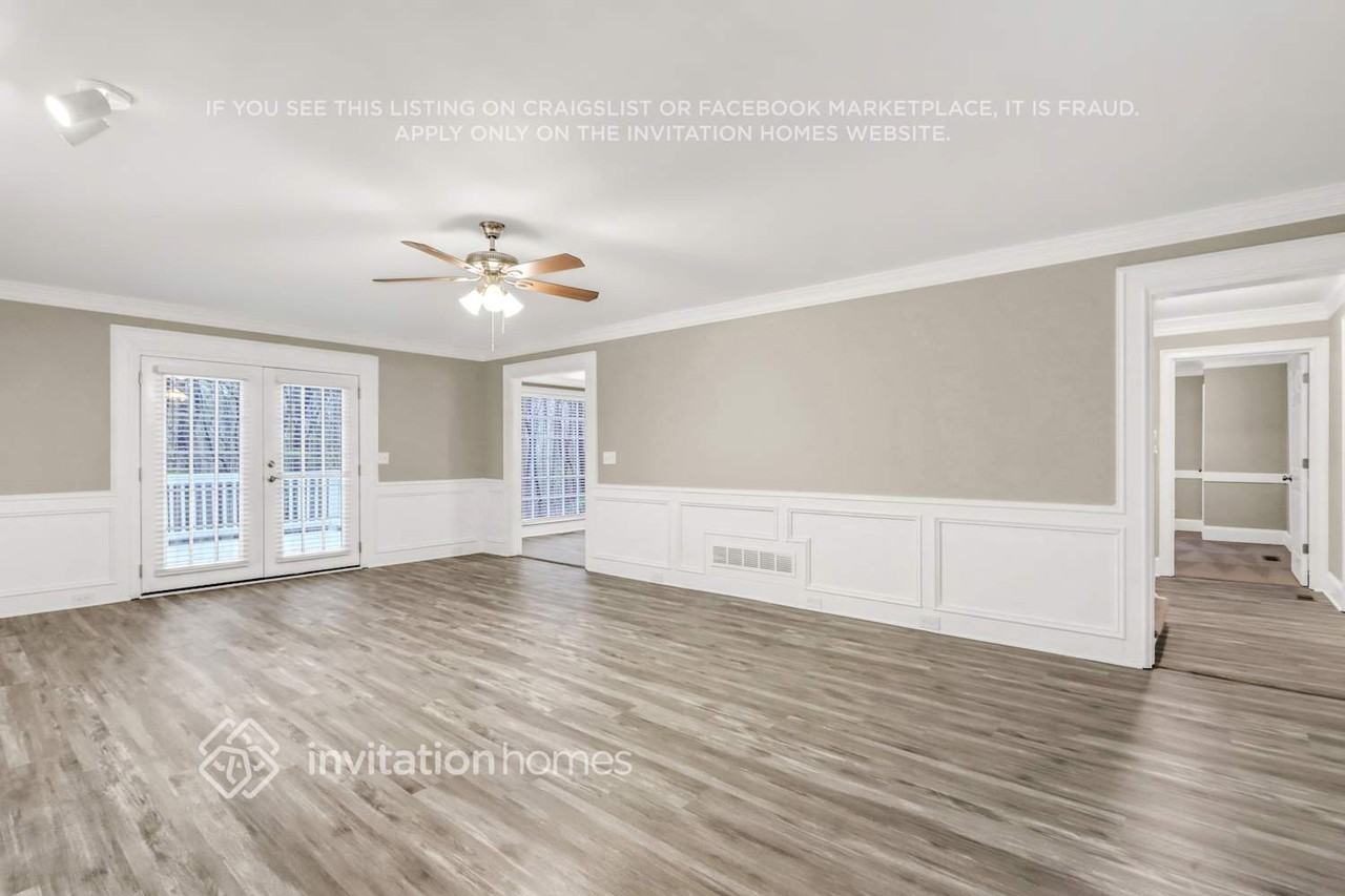 232 Corley Cir - Photo 3 of 14