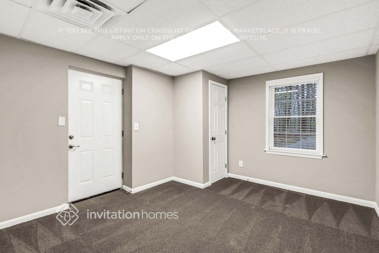 232 Corley Cir - Photo 5 of 14