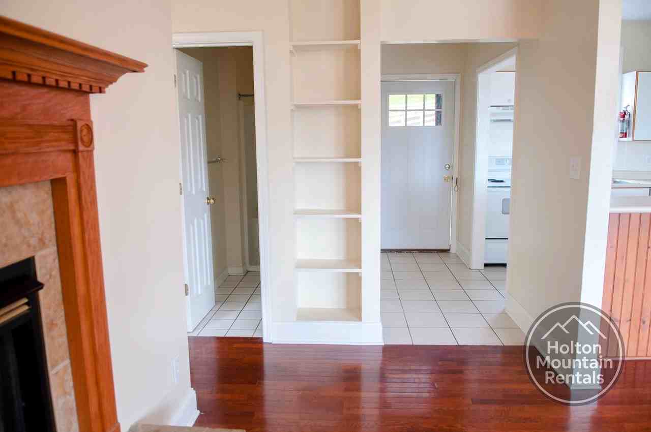 123 Darby Ct - Photo 6 of 16