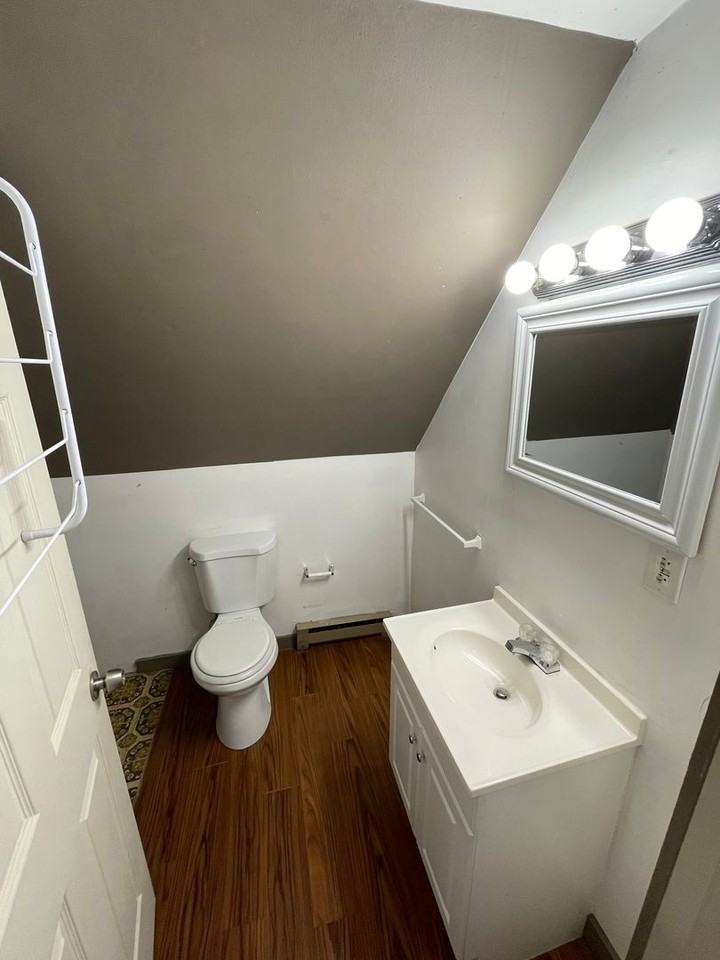 431 Forest Ave - Photo 4 of 10