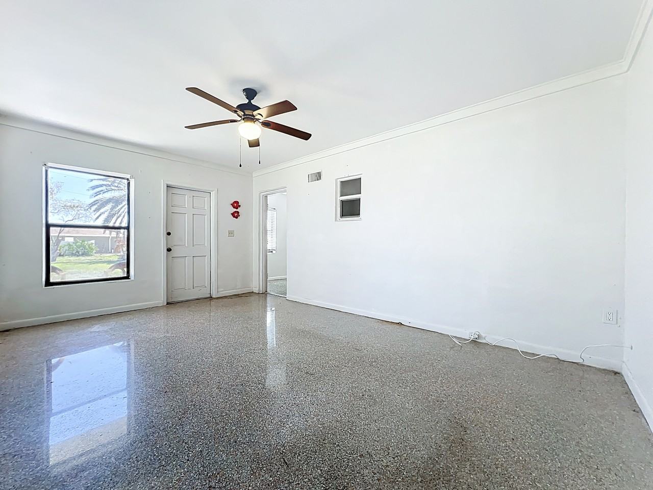 106 Sunrise Ave #A - Photo 5 of 12