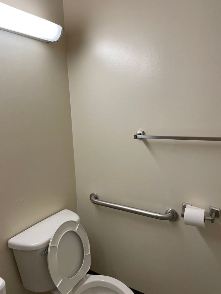 1001 Pennington Rd #1-2N - Photo 2 of 8