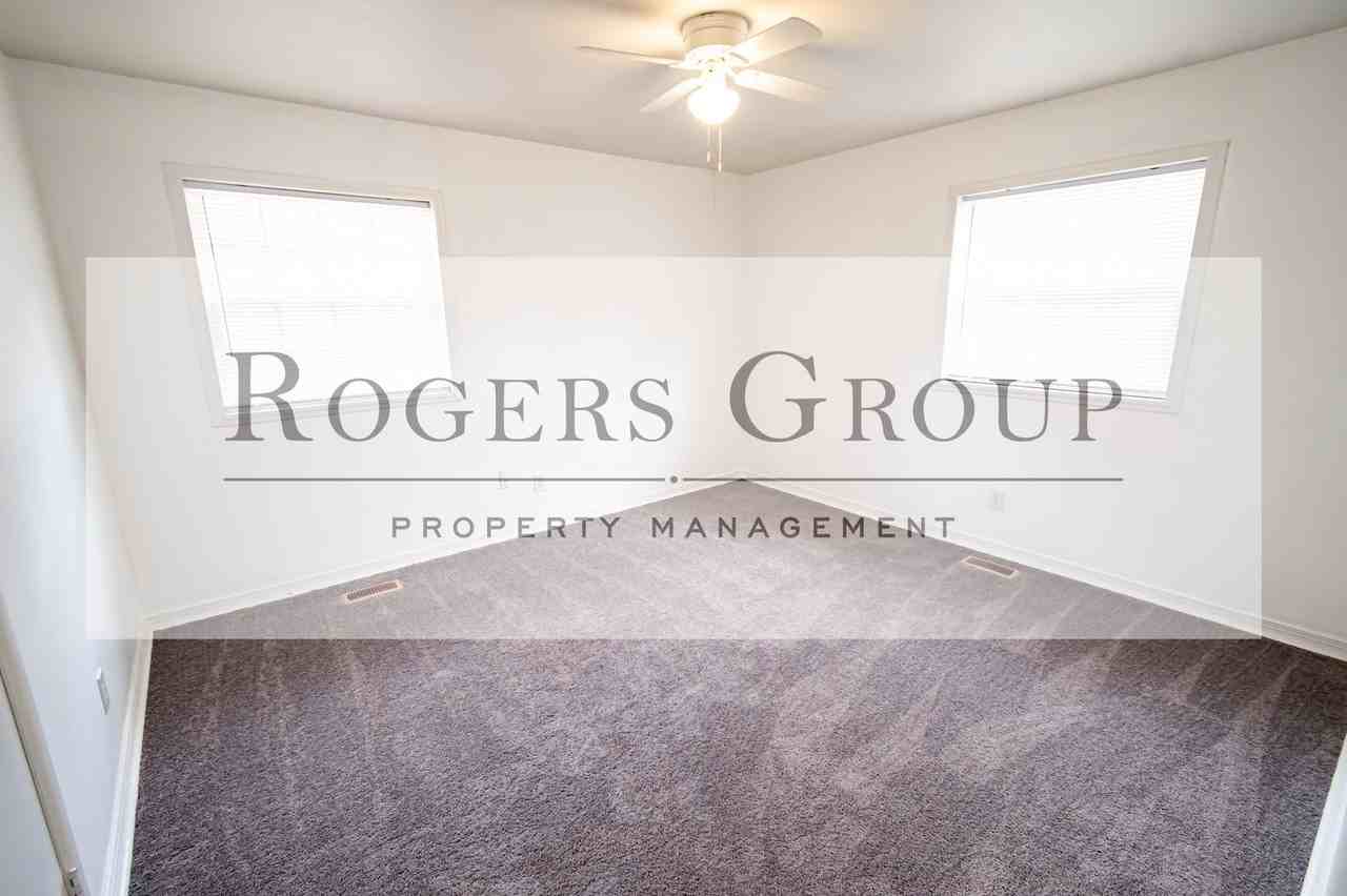 117 Ward Ave - Photo 4 of 9