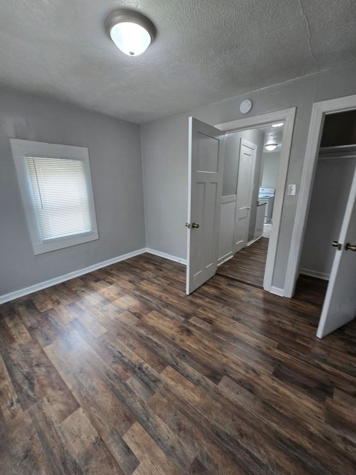 1165 N Concord St - Photo 6 of 8