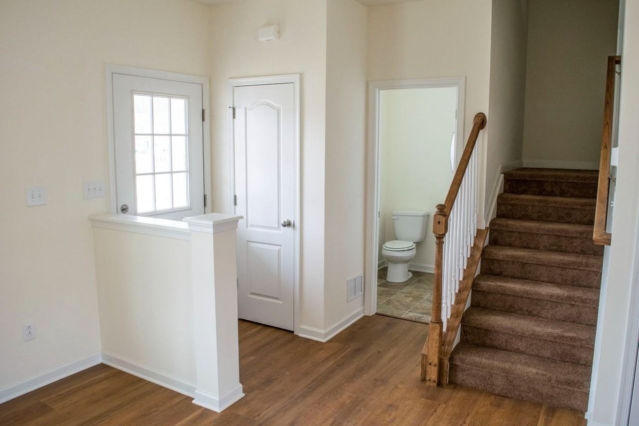 160 W Sheldrake Cir - Photo 4 of 12