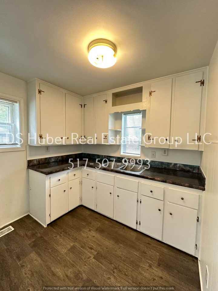 305 E Everettdale Ave - Photo 5 of 16