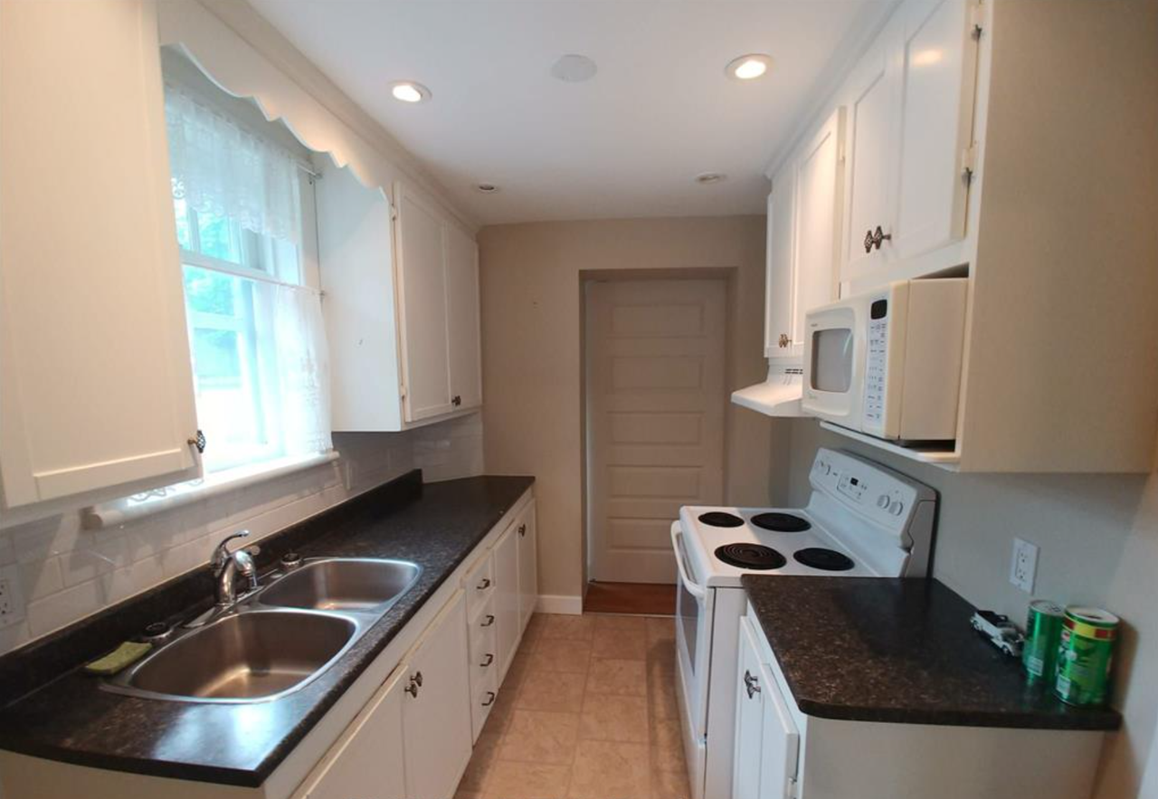 162 Woodroffe Avenue - Photo 3 of 7