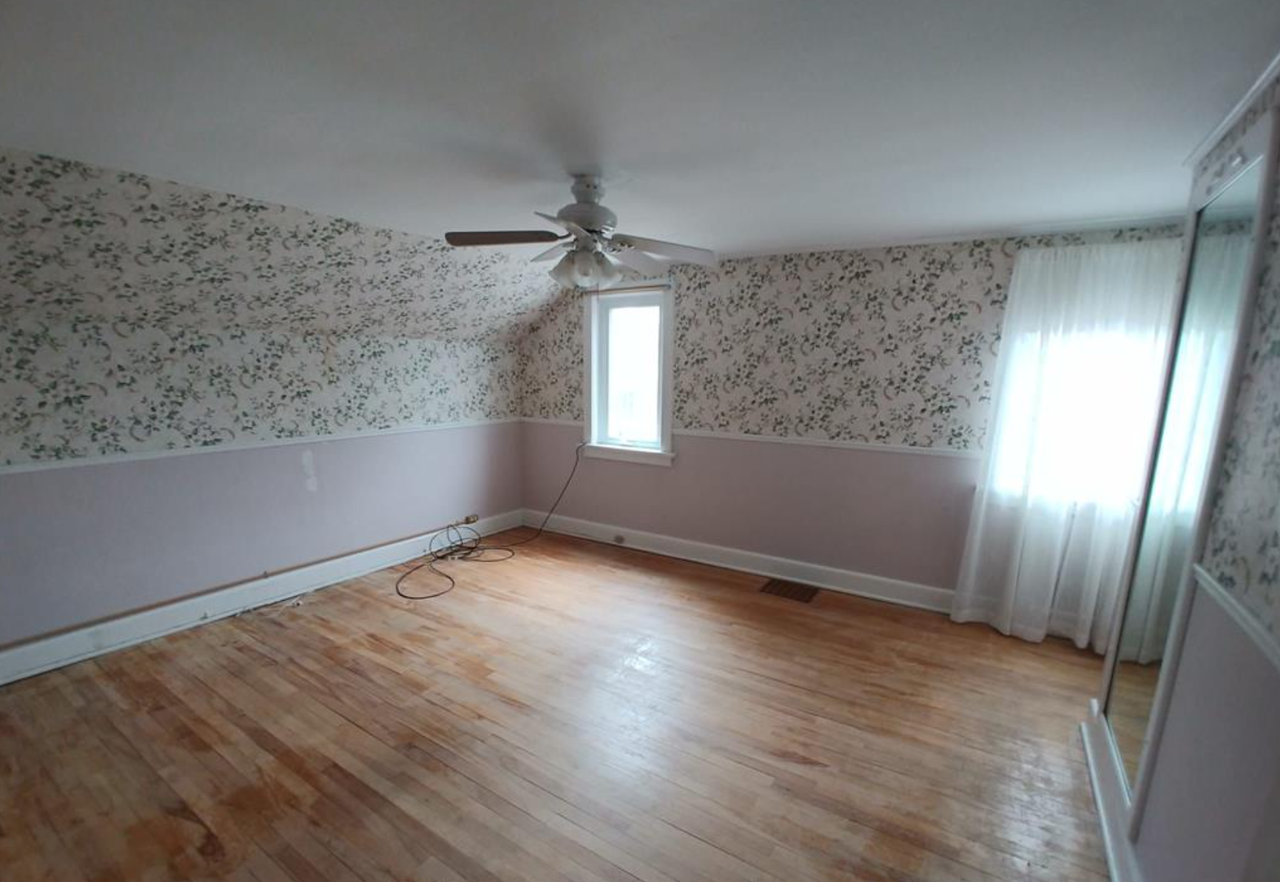 162 Woodroffe Avenue - Photo 6 of 7