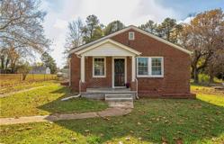 25521 Simmons Ave - Photo 1 of 1