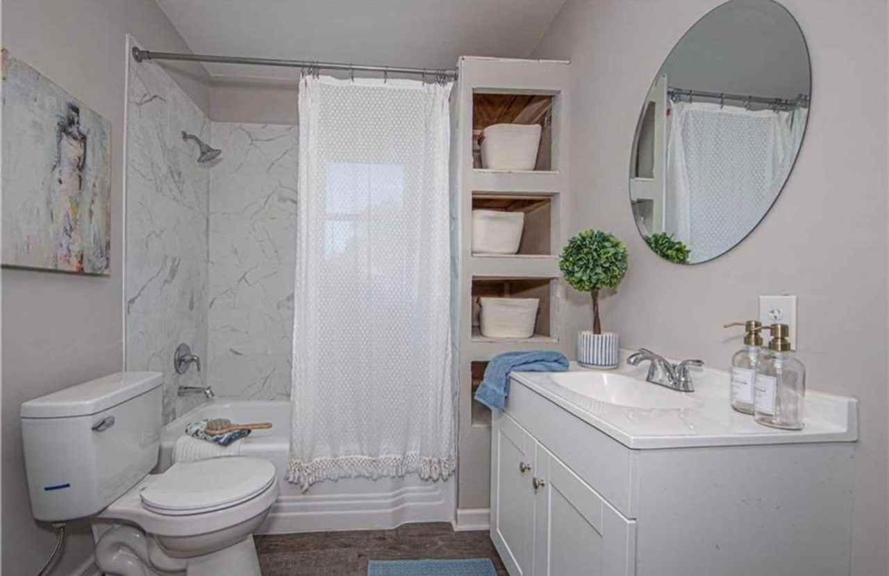 25521 Simmons Ave - Photo 5 of 8