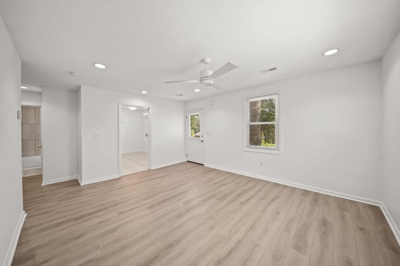 125 Westover Dr - Photo 6 of 12