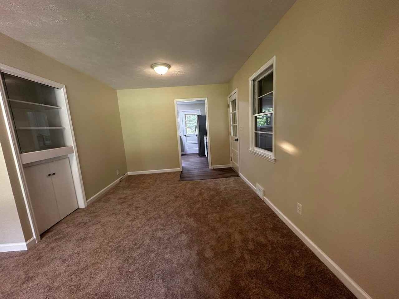 Oak Forest Cir - Photo 6 of 29