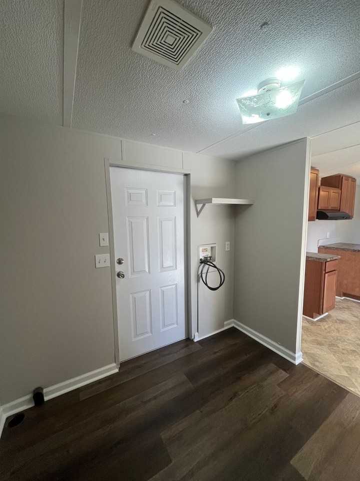 1241 W Georgia Rd - Photo 4 of 12