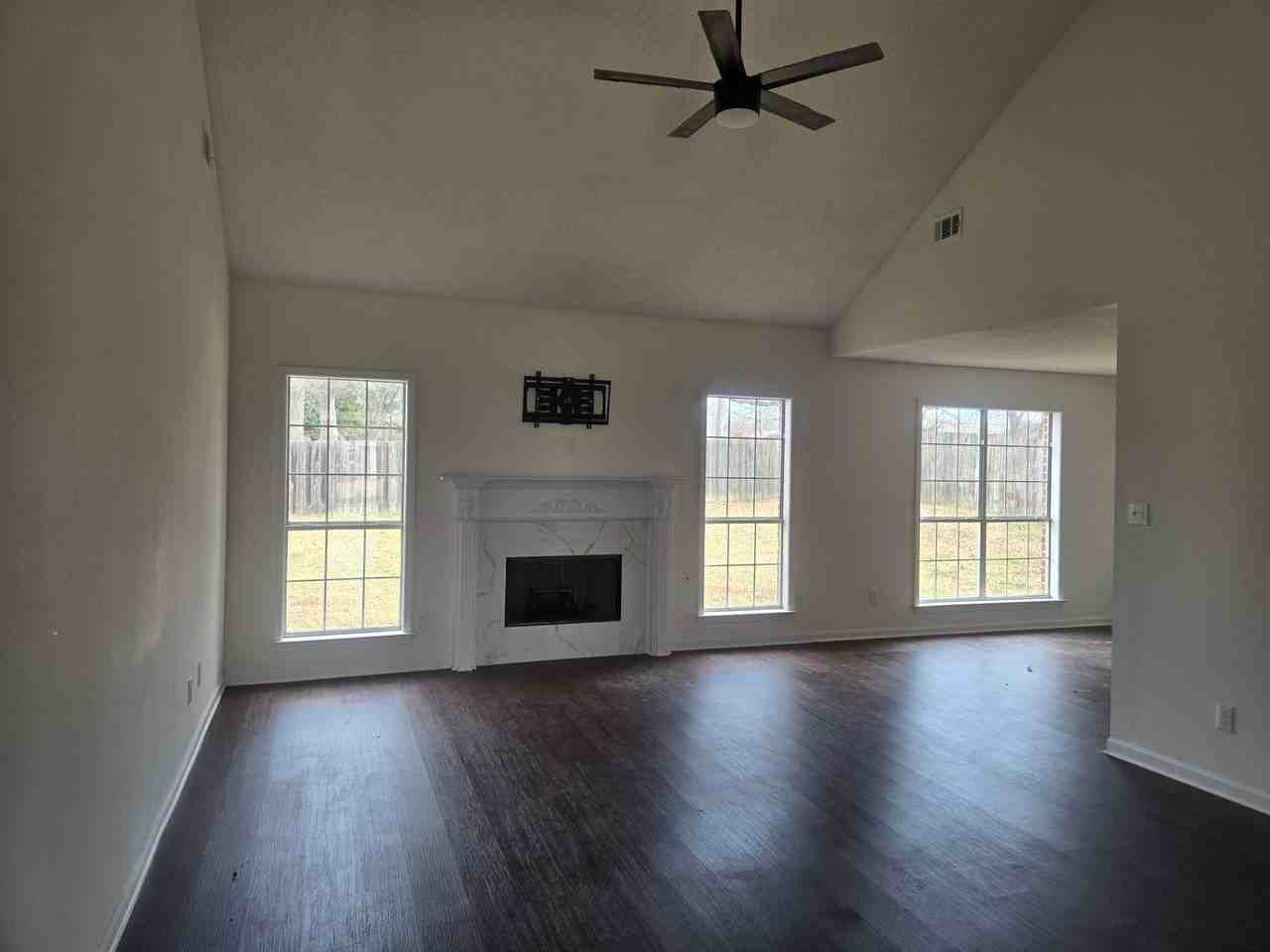 6228 Ewing Blvd - Photo 2 of 6