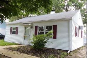 featured image of 1324 Fairlawn Dr