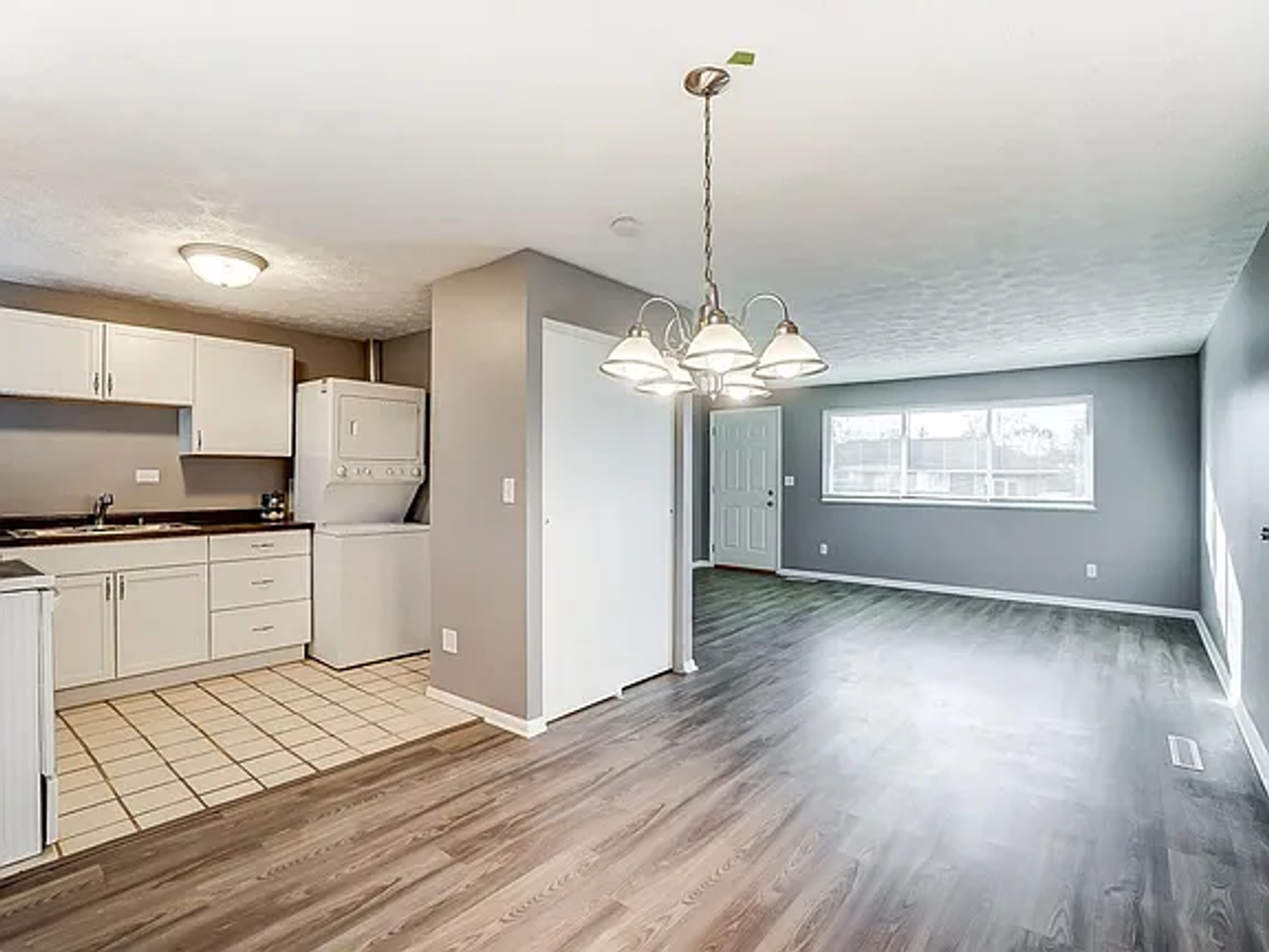 5784 Traymore Dr - Photo 5 of 21