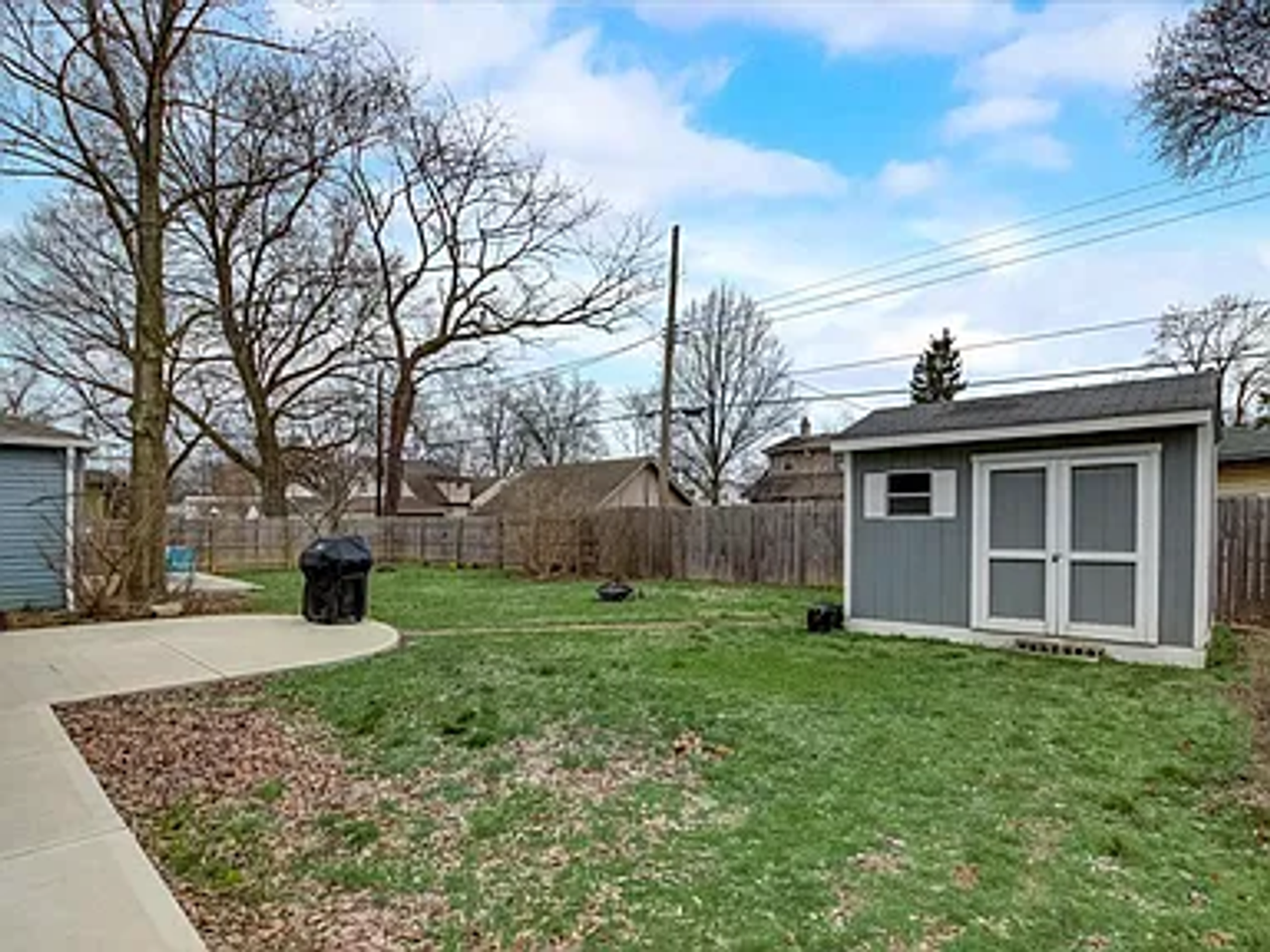 528 W 43rd St - Photo 3 of 22