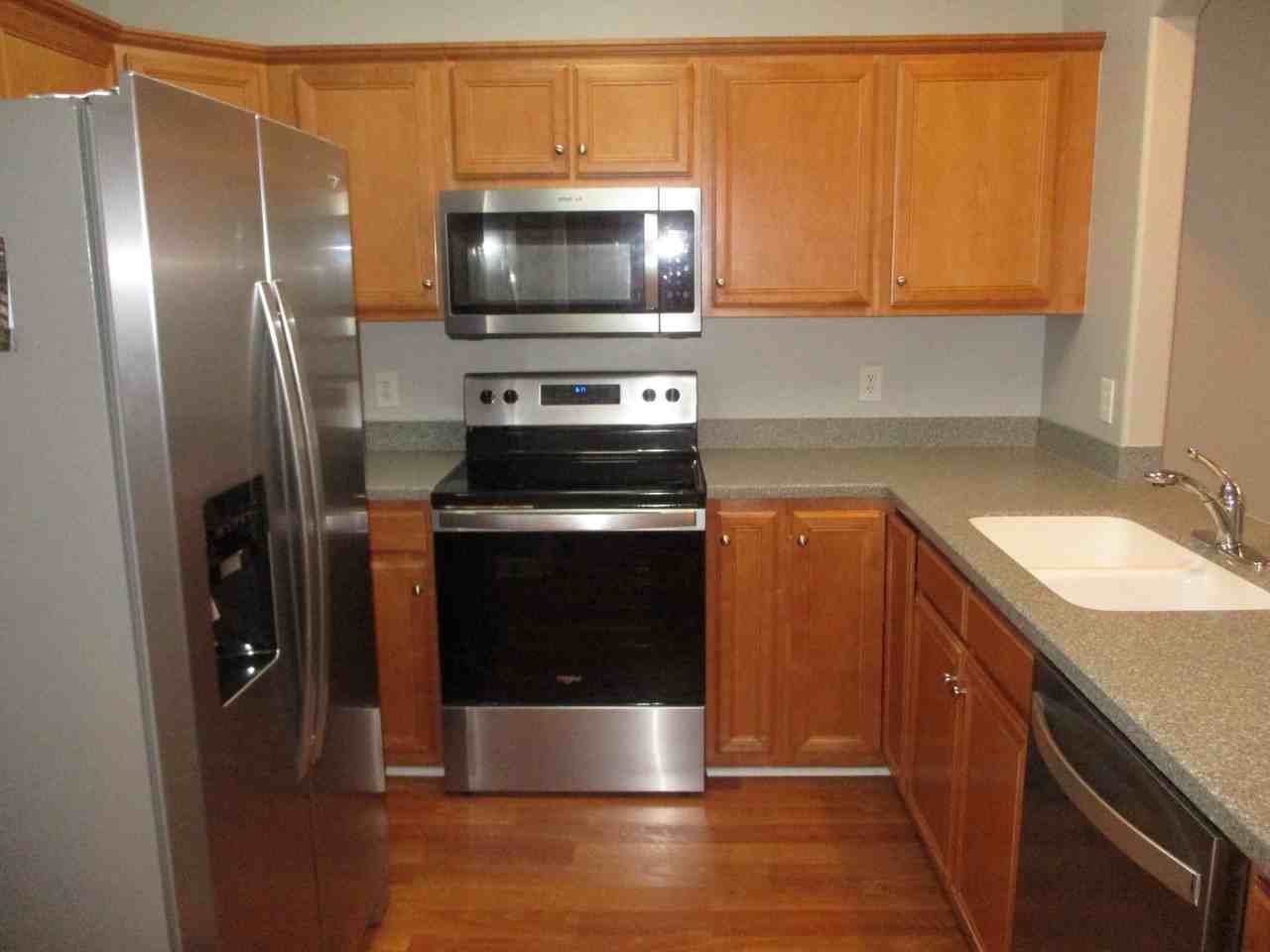 504 Avery Way Ct - Photo 2 of 19