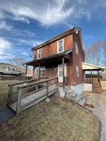 featured image of 485 S Walnut St