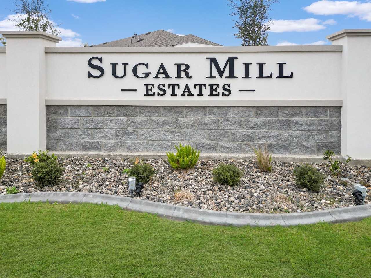 1304 Shavano Dr - Photo 2 of 29