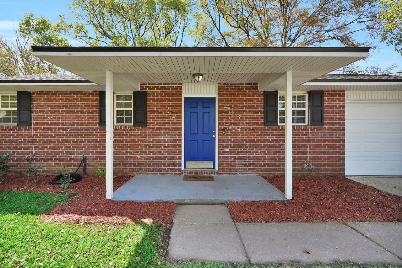 648 Oliver St W - Photo 3 of 21