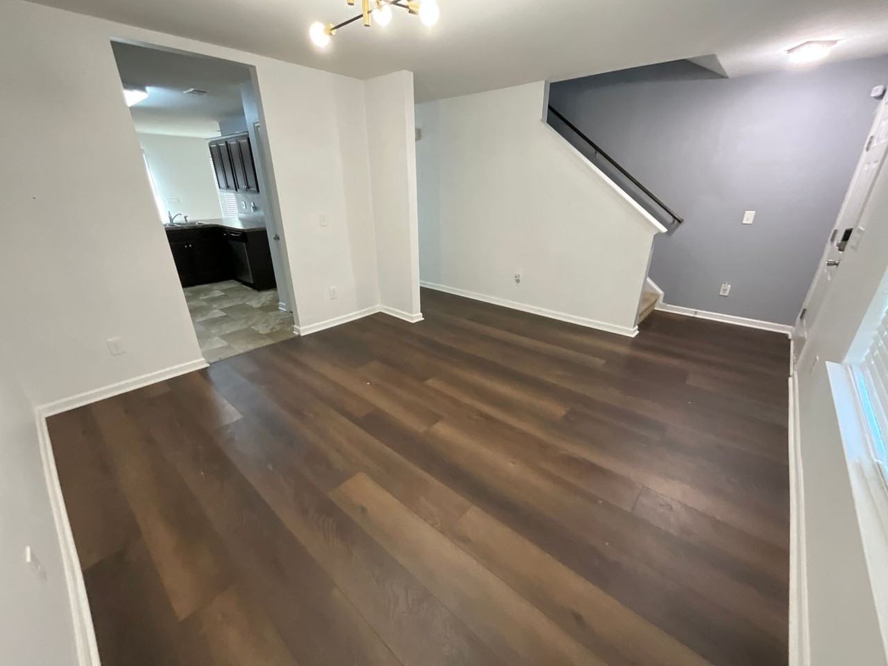 204 Taylors Landing Ave - Photo 5 of 35