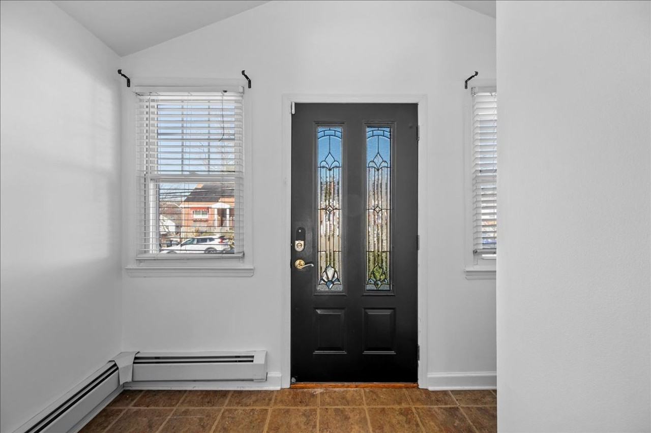 8 Ashford Pl - Photo 5 of 31