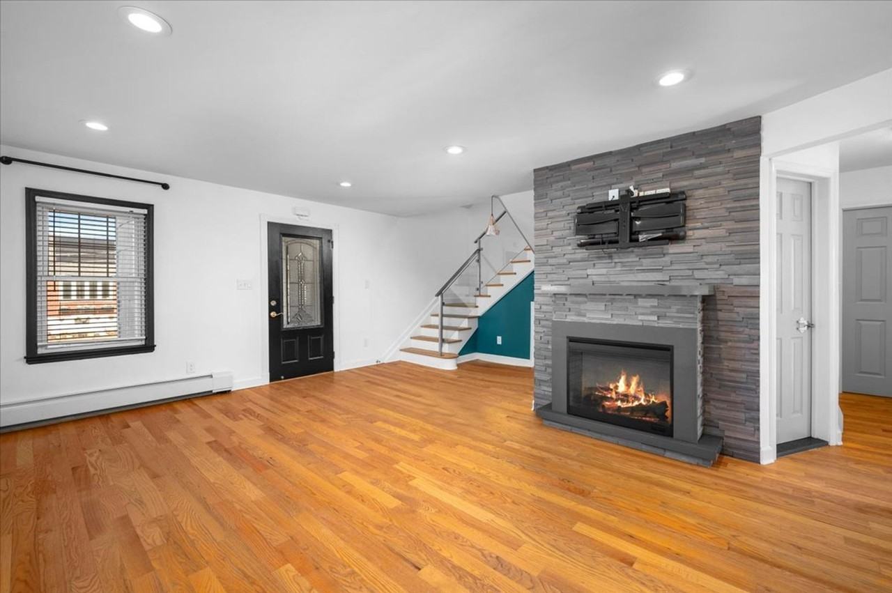 8 Ashford Pl - Photo 7 of 31