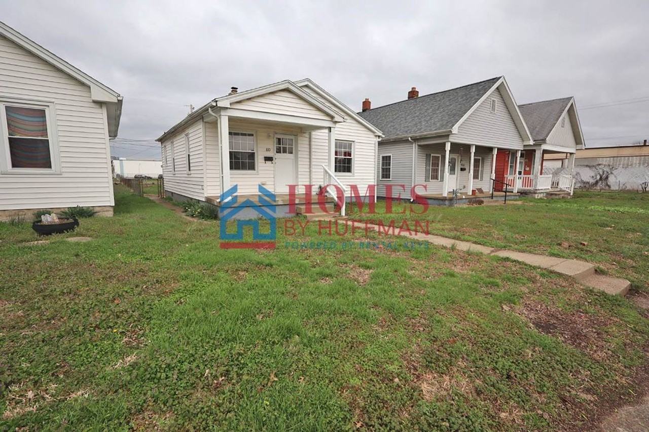 810 E Delaware St - Photo 2 of 17