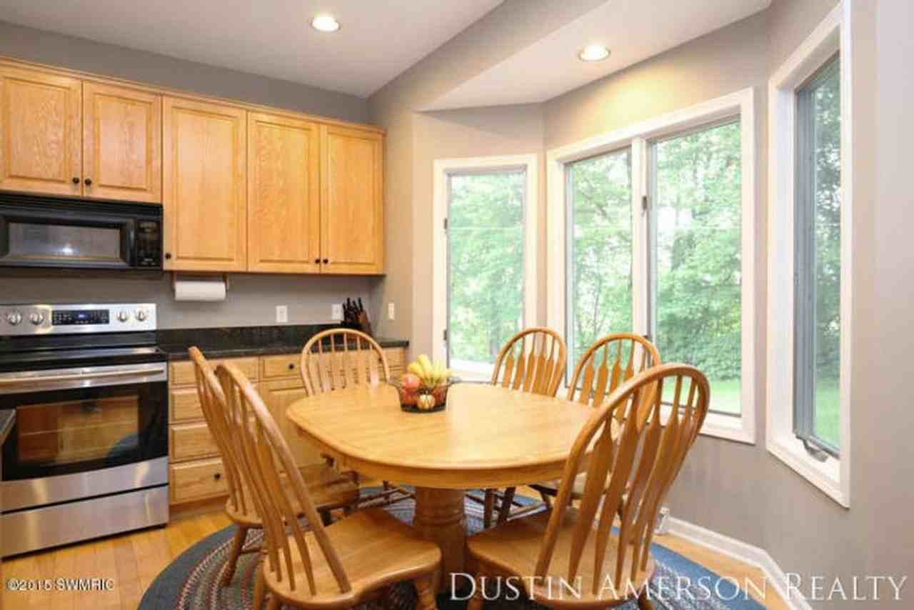 7799 Abby Ln Se - Photo 4 of 39