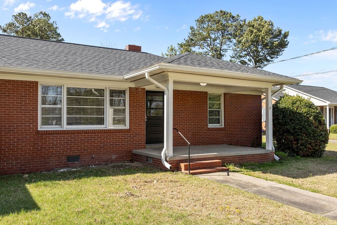 1206 S 9th St - Photo 5 of 39