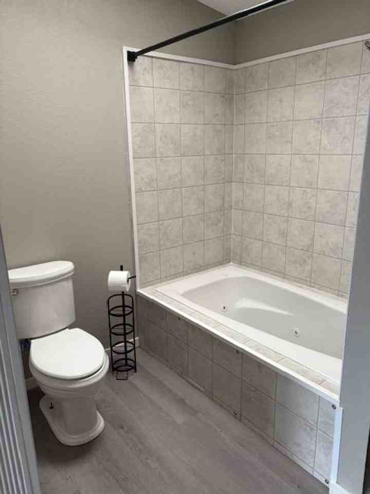 1119 University Dr #103 - Photo 2 of 7