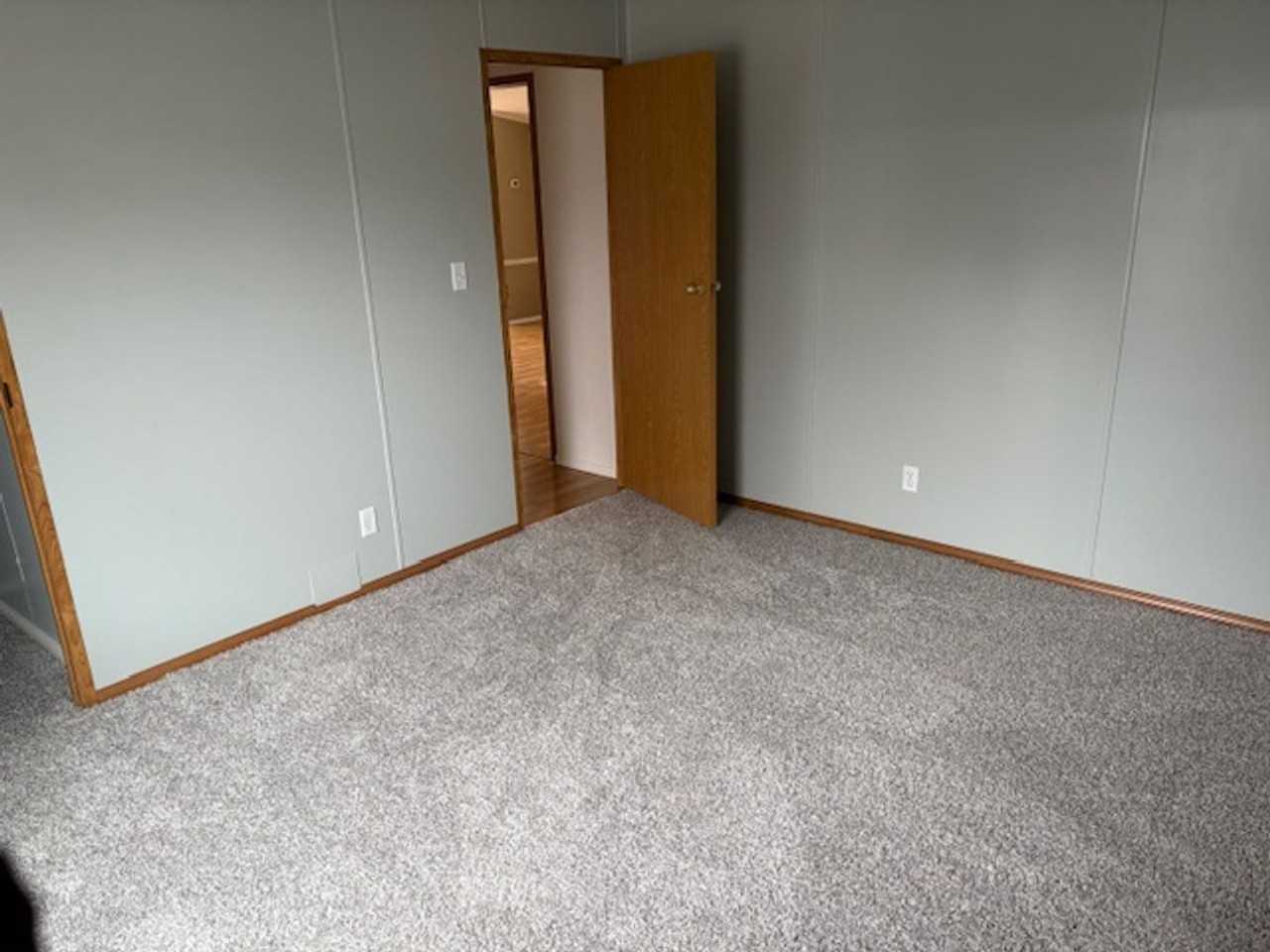 1119 University Dr #103 - Photo 6 of 7