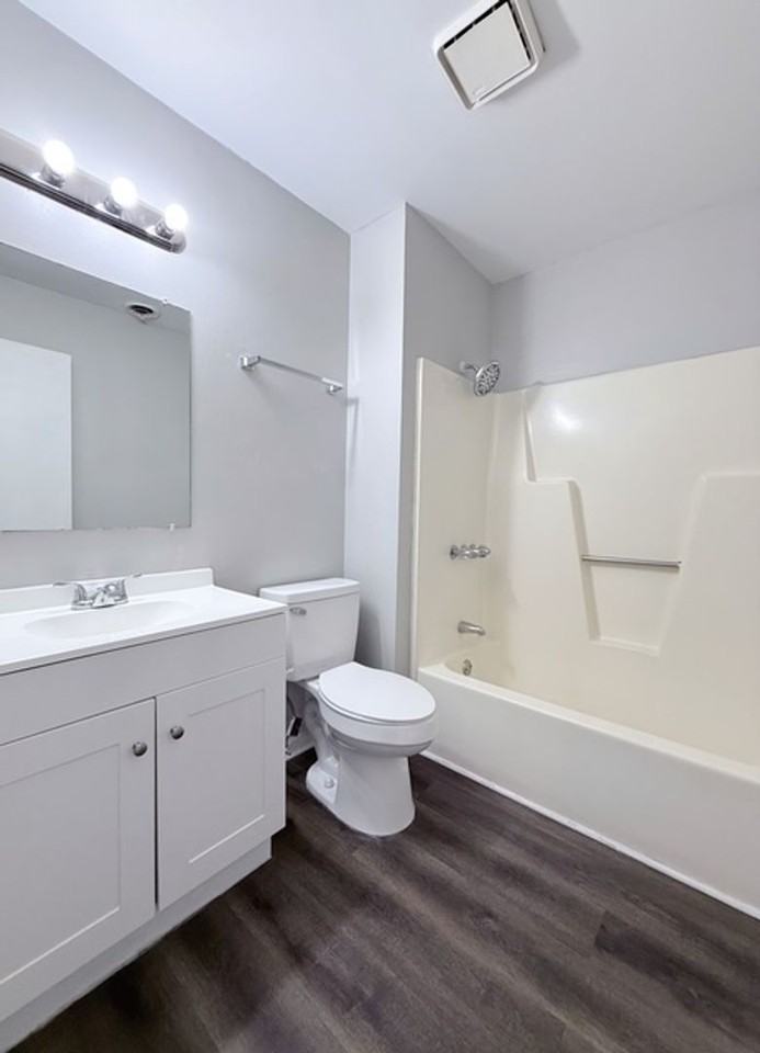 309 Ingram St - Photo 4 of 6