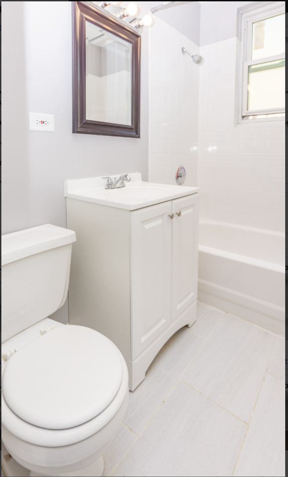 1962 E 71st Pl (NEW) - Photo 3 of 9