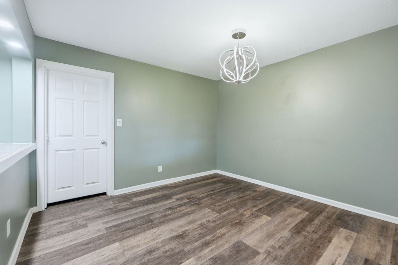 7102 Saint Joe Rd - Photo 6 of 31